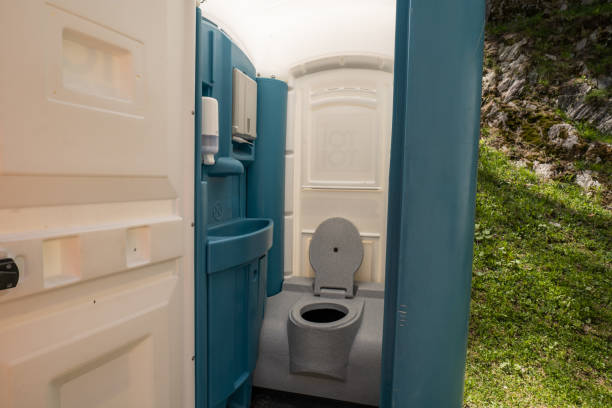 Portable Toilet Options We Offer in Delhi Hills, OH