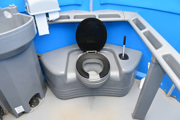 Portable Toilet Options We Offer in Delhi Hills, OH